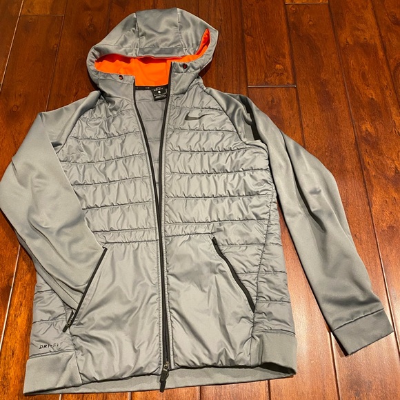 Nike dri-fit jacket - Picture 1 of 9